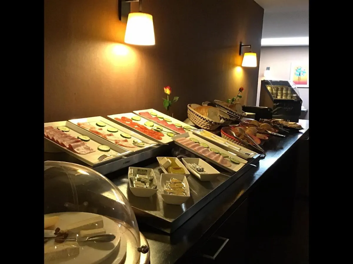 New Hotel Charlemagne Брюссель