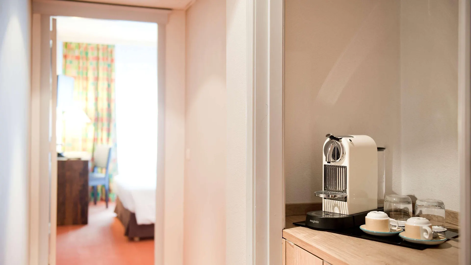 New Hotel Charlemagne Брюссель 4*,  Бельгия