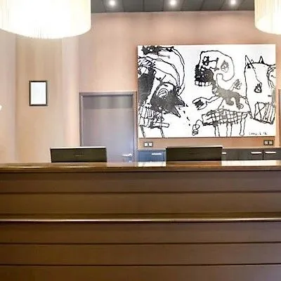 New Hotel Charlemagne Брюссель