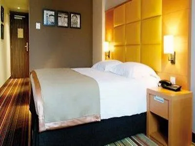 New Hotel Charlemagne Брюссель